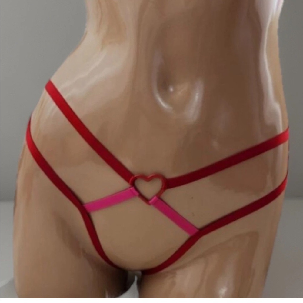 Victoria's Secret Heartware Open-Cup Strappy Demi Bra & crotchless panty set - Picture 5 of 9